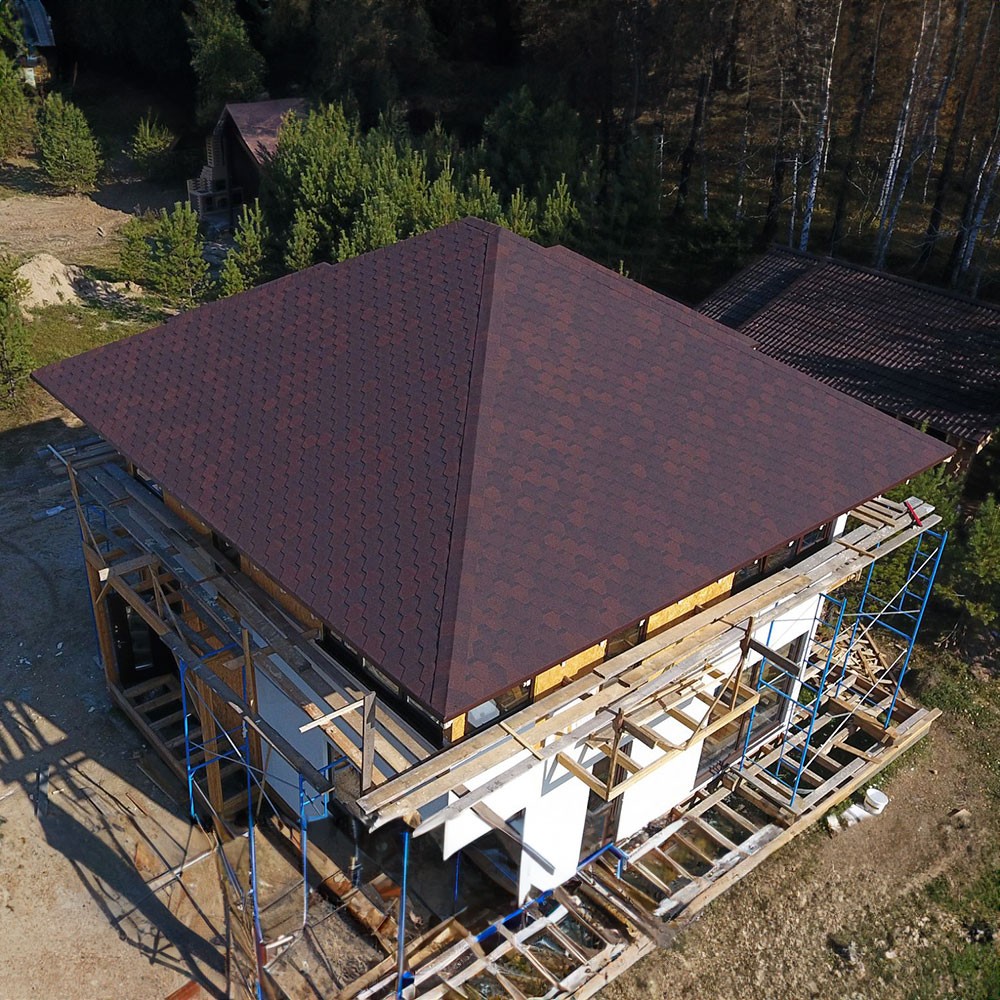 Шатровая крыша в Рудне и Смоленской области